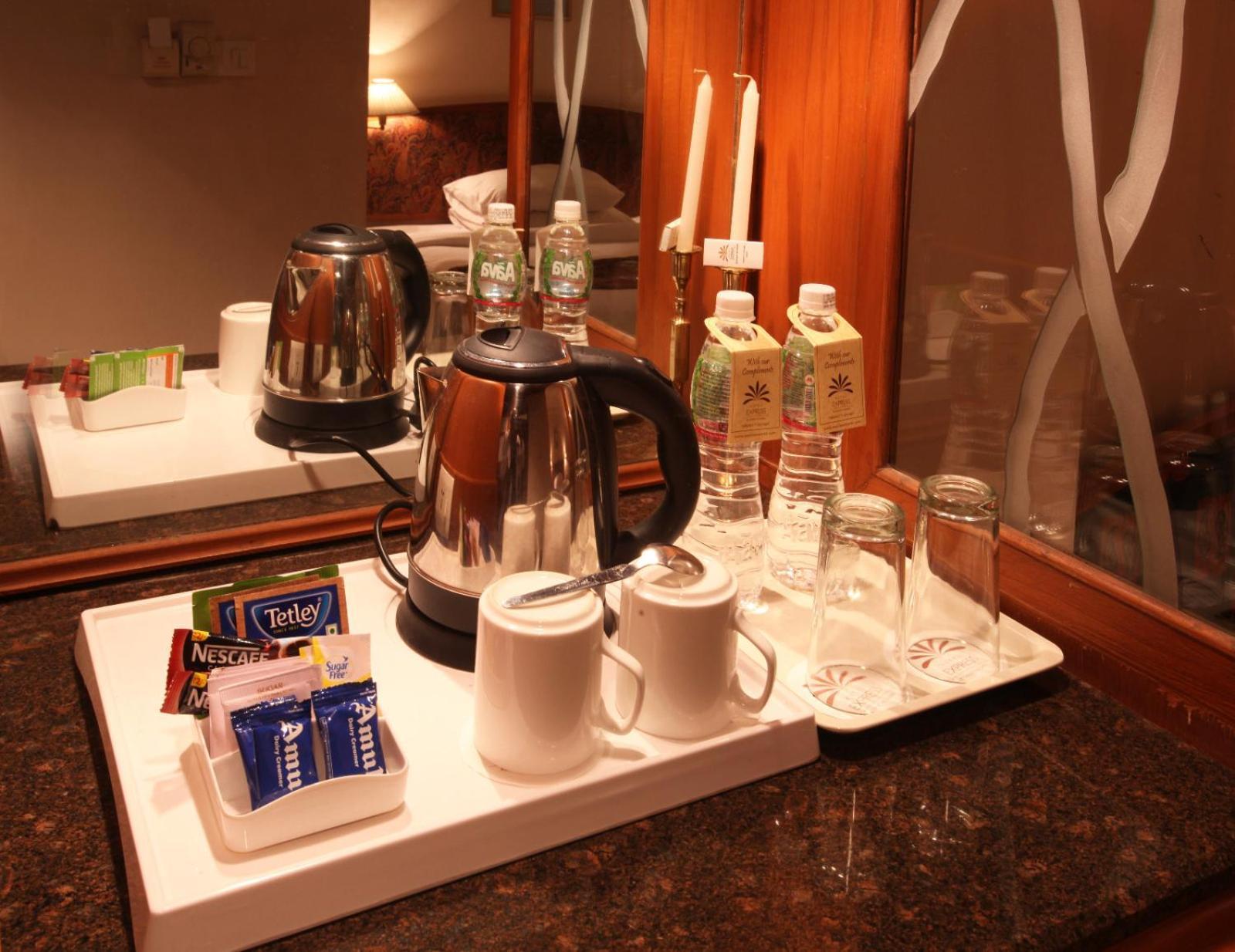 Hotel Express Residency-Jāmnagar מראה חיצוני תמונה